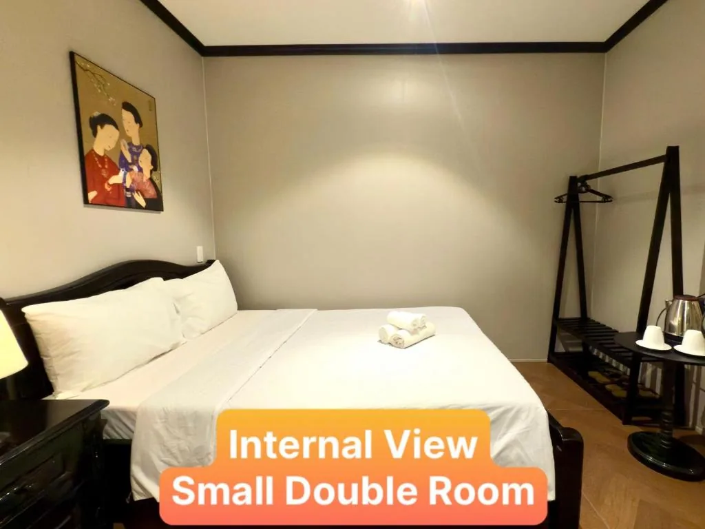 Small Double Room — HY Local Budget Hotel